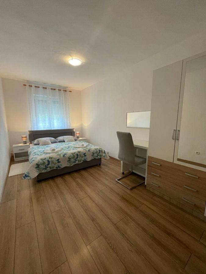 Apartman Blazevic Porec Bagian luar foto