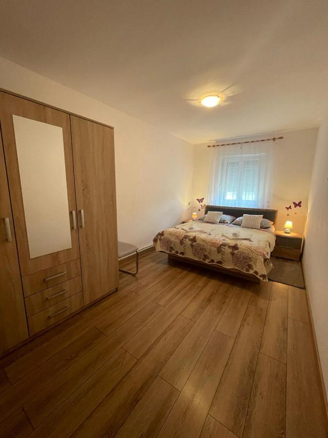 Apartman Blazevic Porec Bagian luar foto